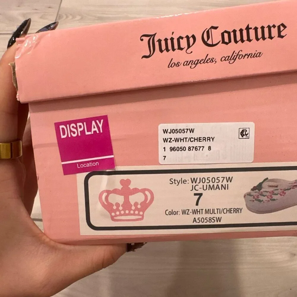 NIB Juicy Couture cherry platform flip flops sandals size 7   Looks like vintage